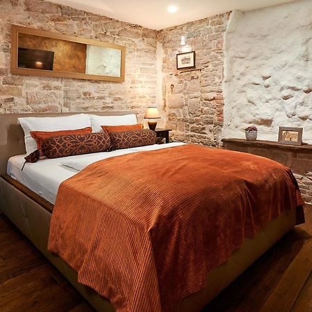 Rustic Apartments Sv Frane In The Old Town Sibenik Exterior photo