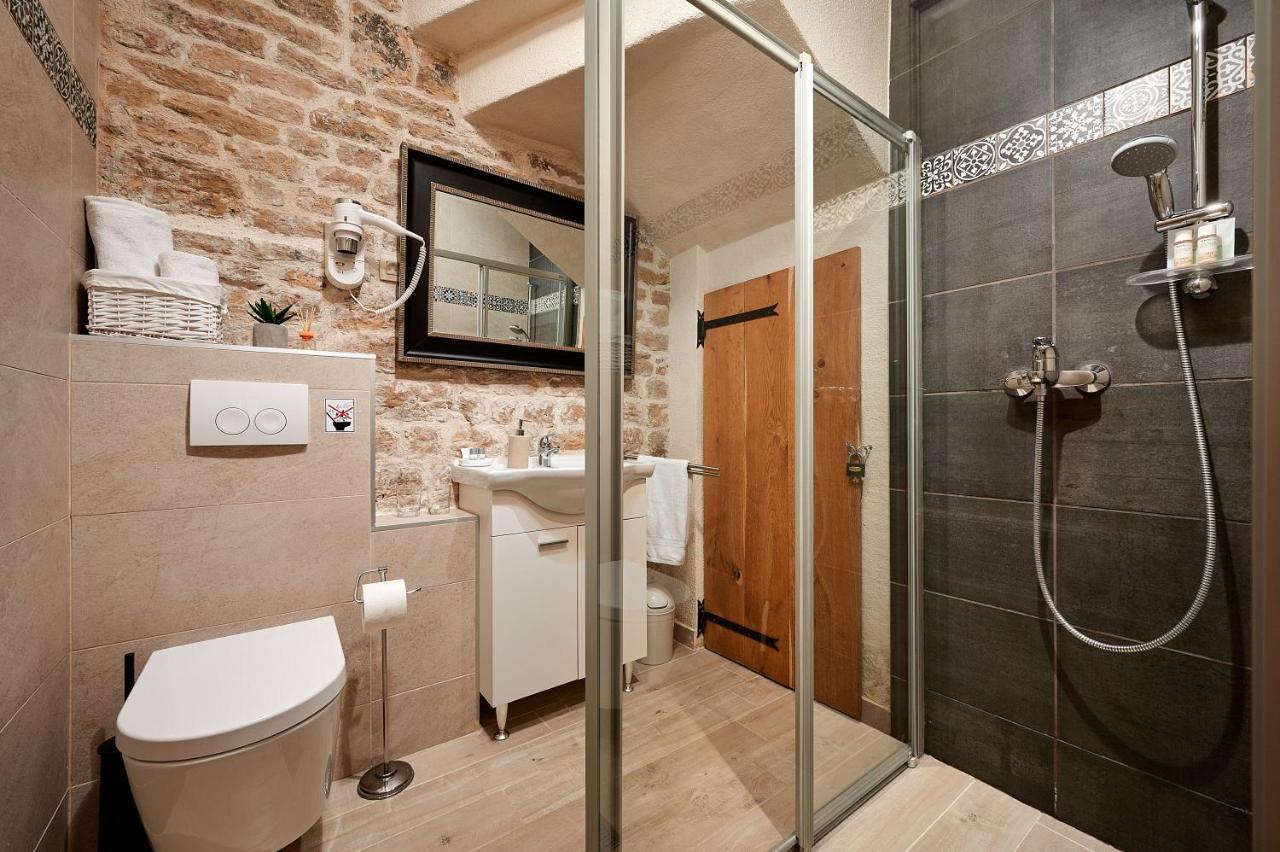 Rustic Apartments Sv Frane In The Old Town Sibenik Exterior photo