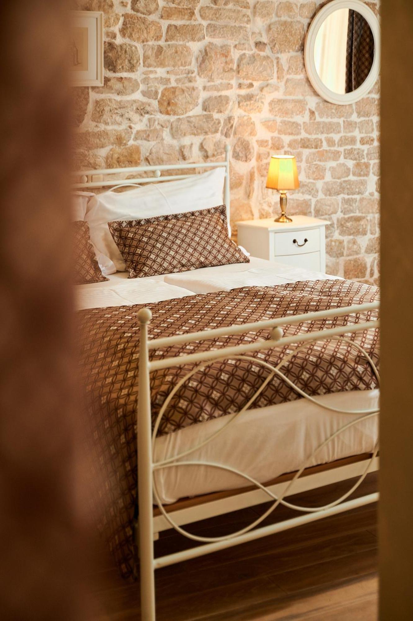Rustic Apartments Sv Frane In The Old Town Sibenik Exterior photo