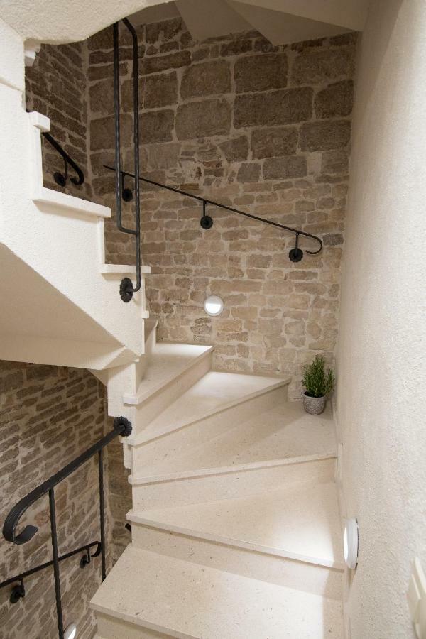 Rustic Apartments Sv Frane In The Old Town Sibenik Exterior photo